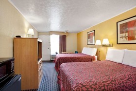 Days Inn by Windham Knoxville West
