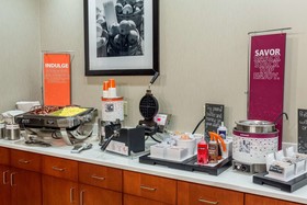 Hampton Inn and Suites Downtown Knoxville