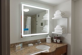 Hampton Inn and Suites Downtown Knoxville