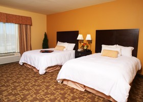 Hampton Inn & Suites-Knoxville/North I-75