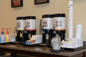 Hampton Inn & Suites-Knoxville/North I-75