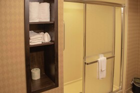 Hampton Inn & Suites-Knoxville/North I-75