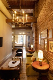 Hotel Cleo