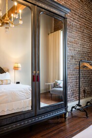 Hotel Cleo