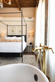 Hotel Cleo