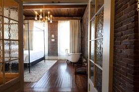 Hotel Cleo