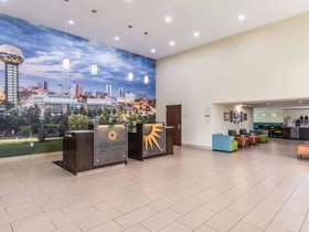 La Quinta Inn & Suites by Wyndham Knoxville Papermill