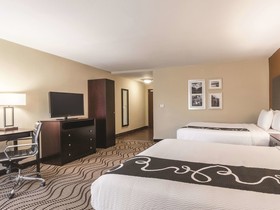 La Quinta Inn & Suites by Wyndham Knoxville Papermill