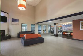 La Quinta Inn & Suites by Wyndham Knoxville East