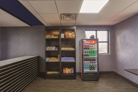 La Quinta Inn & Suites by Wyndham Knoxville East