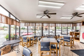 Econo Lodge Lebanon