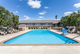 Knights Inn Lebanon