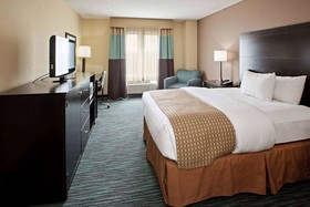 La Quinta Inn & Suites by Wyndham Lebanon