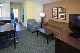 La Quinta Inn & Suites by Wyndham Lebanon