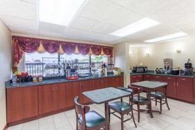 SureStay Hotel by Best Western Lenoir City
