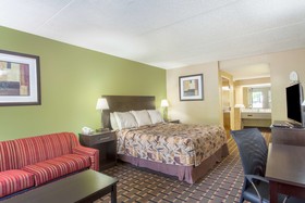 SureStay Hotel by Best Western Lenoir City