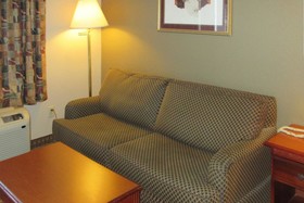 Econo Lodge Inn & Suites Manchester