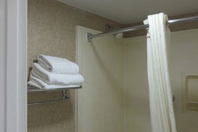 Econo Lodge Inn & Suites Manchester