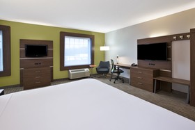 Holiday Inn Express Hotel & Suites Manchester - Conference Center (Tullahoma)
