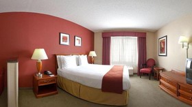 Holiday Inn Express Hotel & Suites Manchester - Conference Center (Tullahoma)