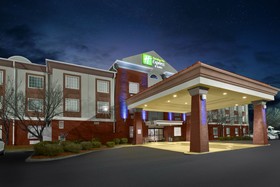 Holiday Inn Express Hotel & Suites Manchester - Conference Center (Tullahoma)