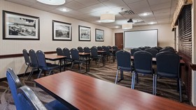 Best Western Plus Galleria Inn & Suites