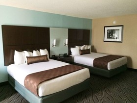 Best Western Plus Galleria Inn & Suites