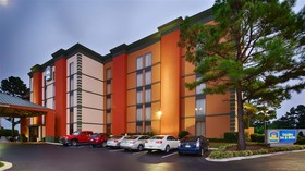 Best Western Plus Galleria Inn & Suites