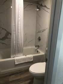 Budgetel Inn & Suites