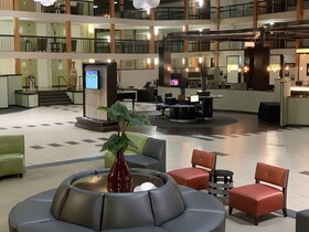 Clarion Hotel & Suites Conference Center Memphis Airport