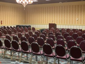 Clarion Hotel & Suites Conference Center Memphis Airport