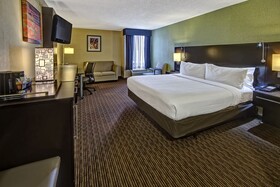 Clarion Hotel & Suites Conference Center Memphis Airport