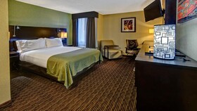 Clarion Hotel & Suites Conference Center Memphis Airport