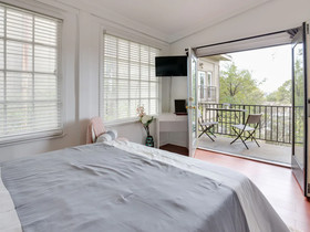 Downtown Memphis Shellcrest Apartments