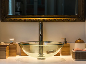 Downtown Memphis Shellcrest Apartments