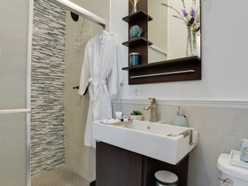 Downtown Memphis Shellcrest Apartments