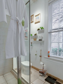 Downtown Memphis Shellcrest Apartments