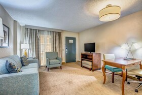 Embassy Suites by Hilton Memphis East Germantown Area