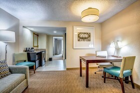 Embassy Suites by Hilton Memphis East Germantown Area