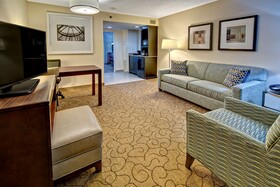 Embassy Suites by Hilton Memphis East Germantown Area