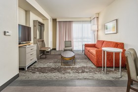 Holiday Inn & Suites Memphis - Wolfchase Galleria