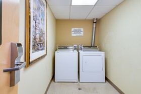 Holiday Inn Express & Suites Memphis Southwind