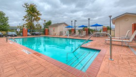 Holiday Inn Express & Suites Memphis Southwind