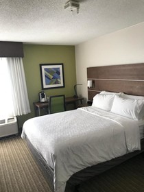 Holiday Inn Express Memphis Medical Center Midtown
