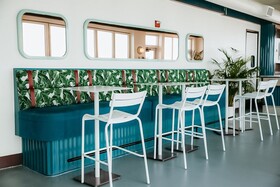 Hu. Hotel