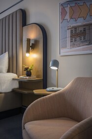 Hu. Hotel