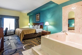 Quality Inn And Suites Memphis