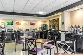 Quality Inn And Suites Memphis