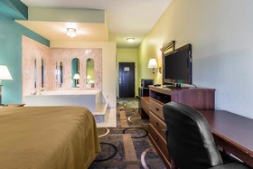 Quality Inn And Suites Memphis