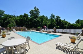 Travelers Inn & Suites - Memphis